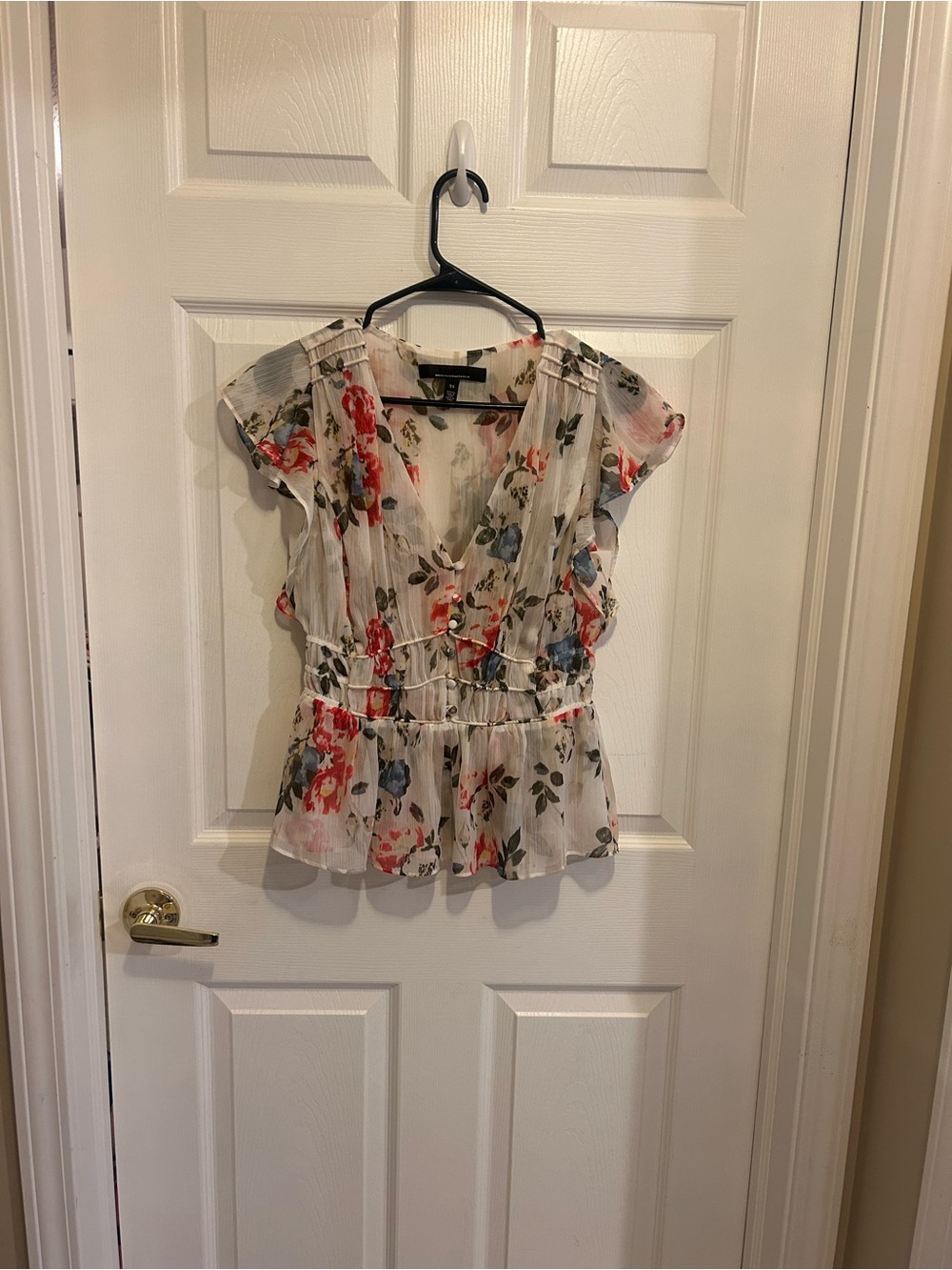 White House Black Market Cream Floral V-Neck Ruffle Blouse - Picture 3 of 6